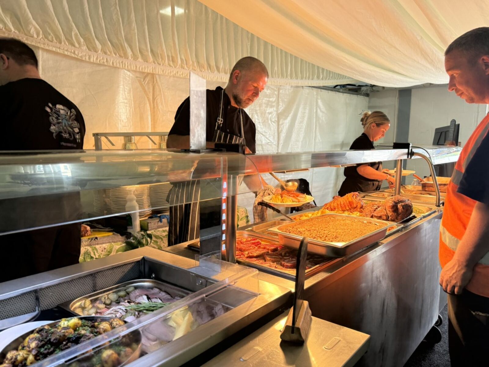 The hot counter in the judges' dining hall, 2026